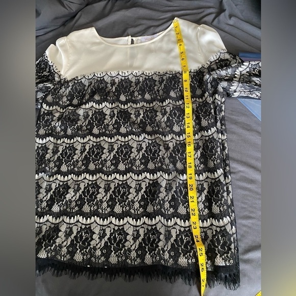 Laundry by Shelli Segal Lace Detail Blouse size 14 - Picture 4 of 8